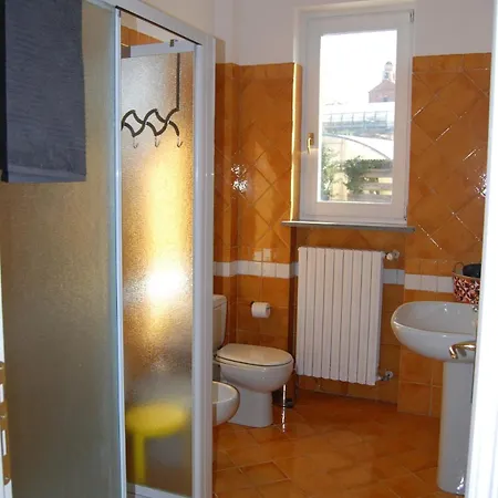 La Casa Di Fronte Сasa de vacaciones